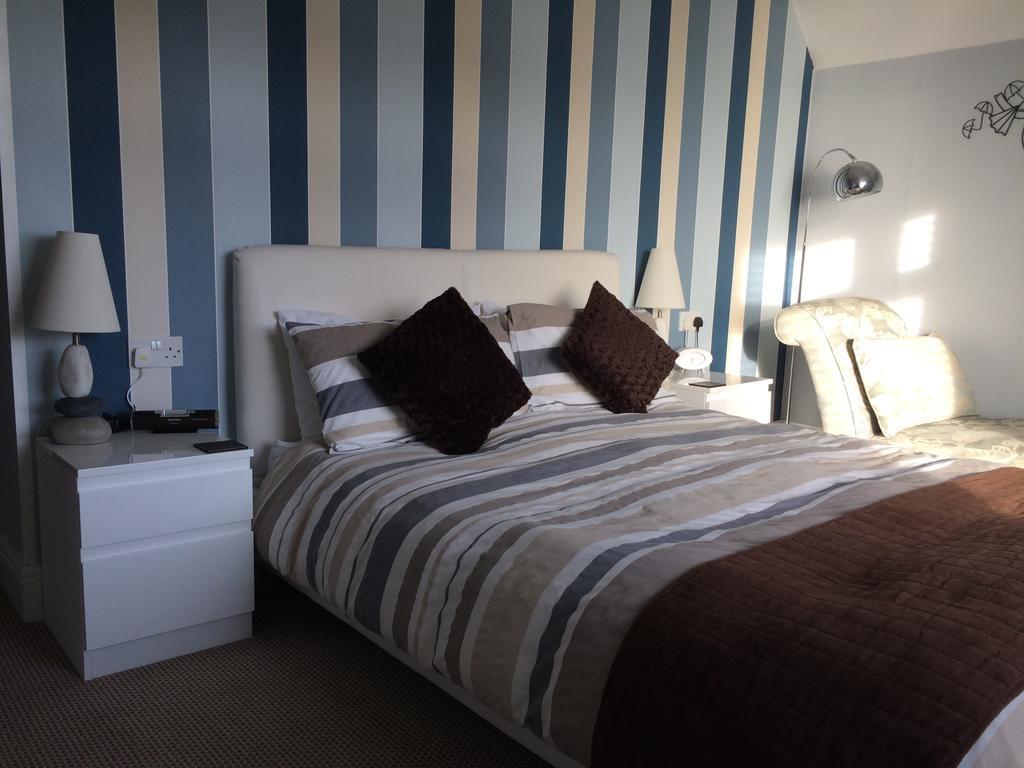The Waterford Hotel Blackpool Bagian luar foto