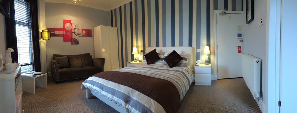 The Waterford Hotel Blackpool Bagian luar foto